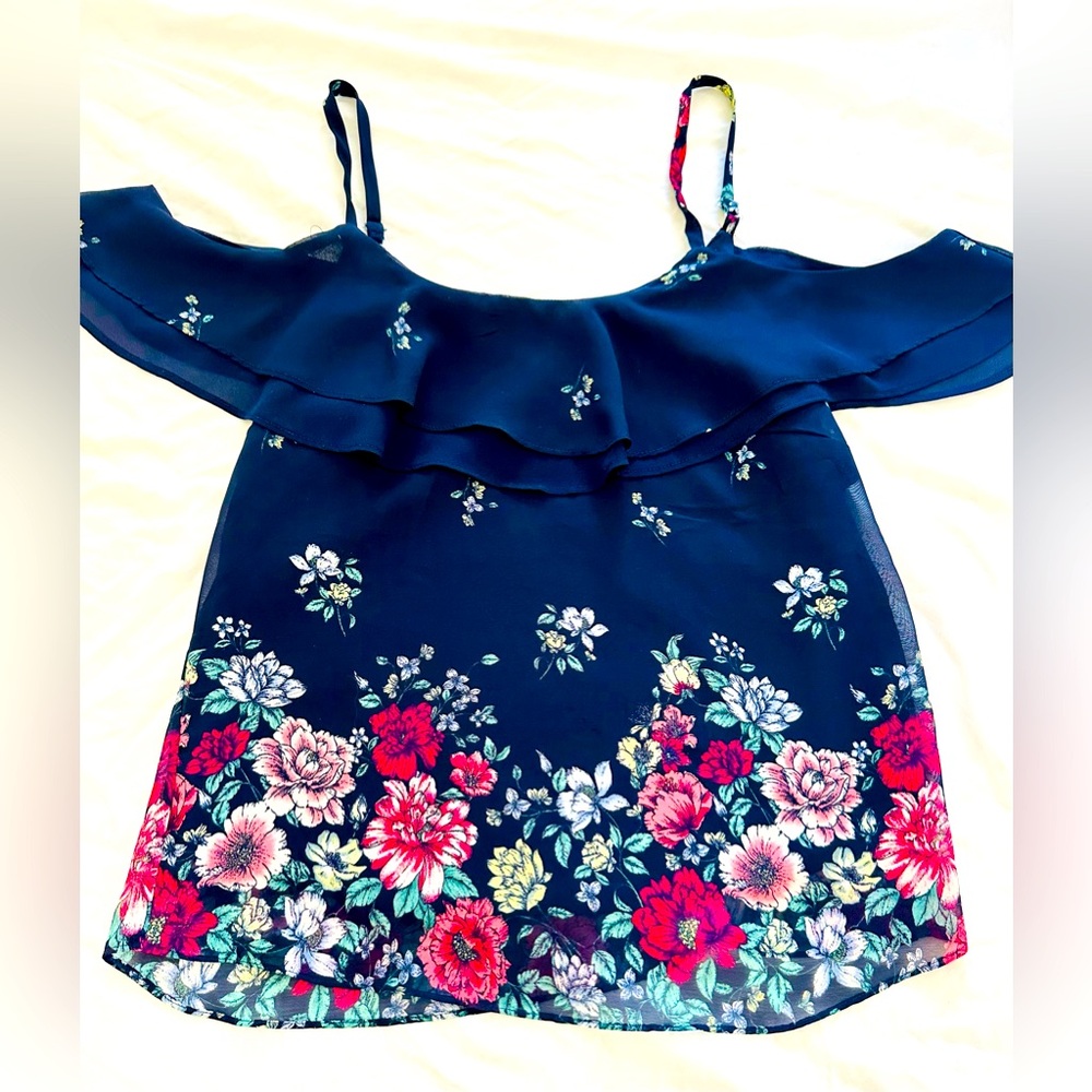 BCX floral cold shoulder top
